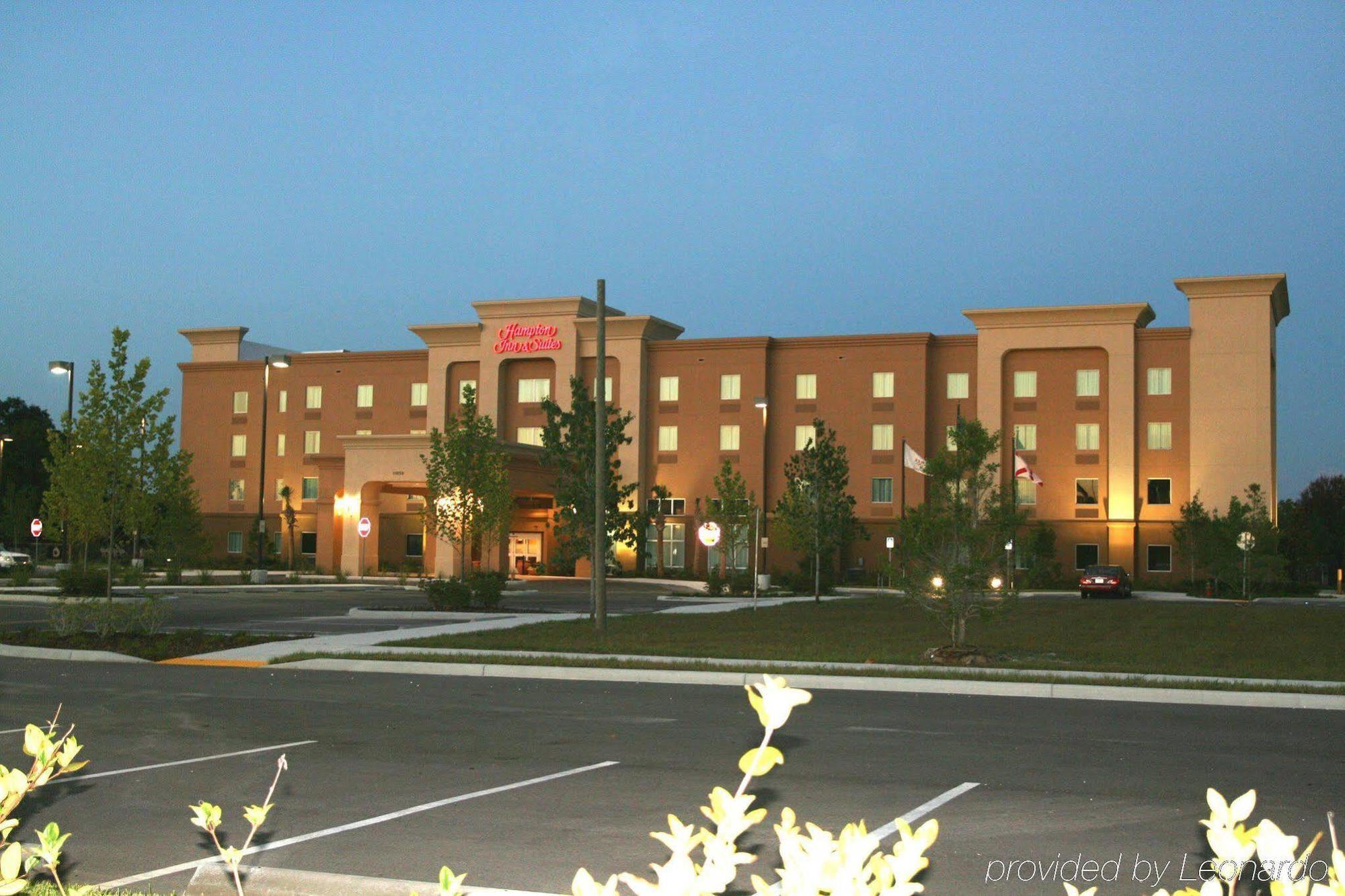 Hampton Inn & Suites Порт-Ричи Экстерьер фото