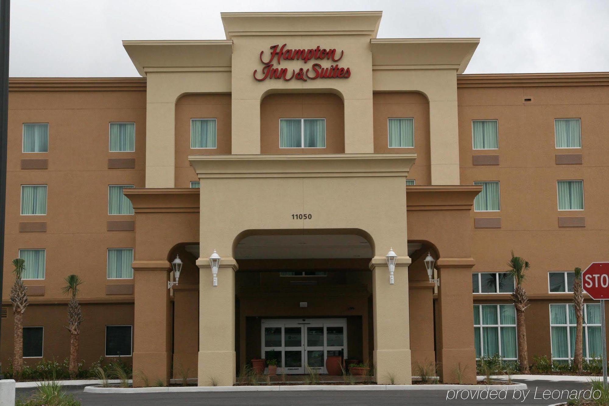 Hampton Inn & Suites Порт-Ричи Экстерьер фото