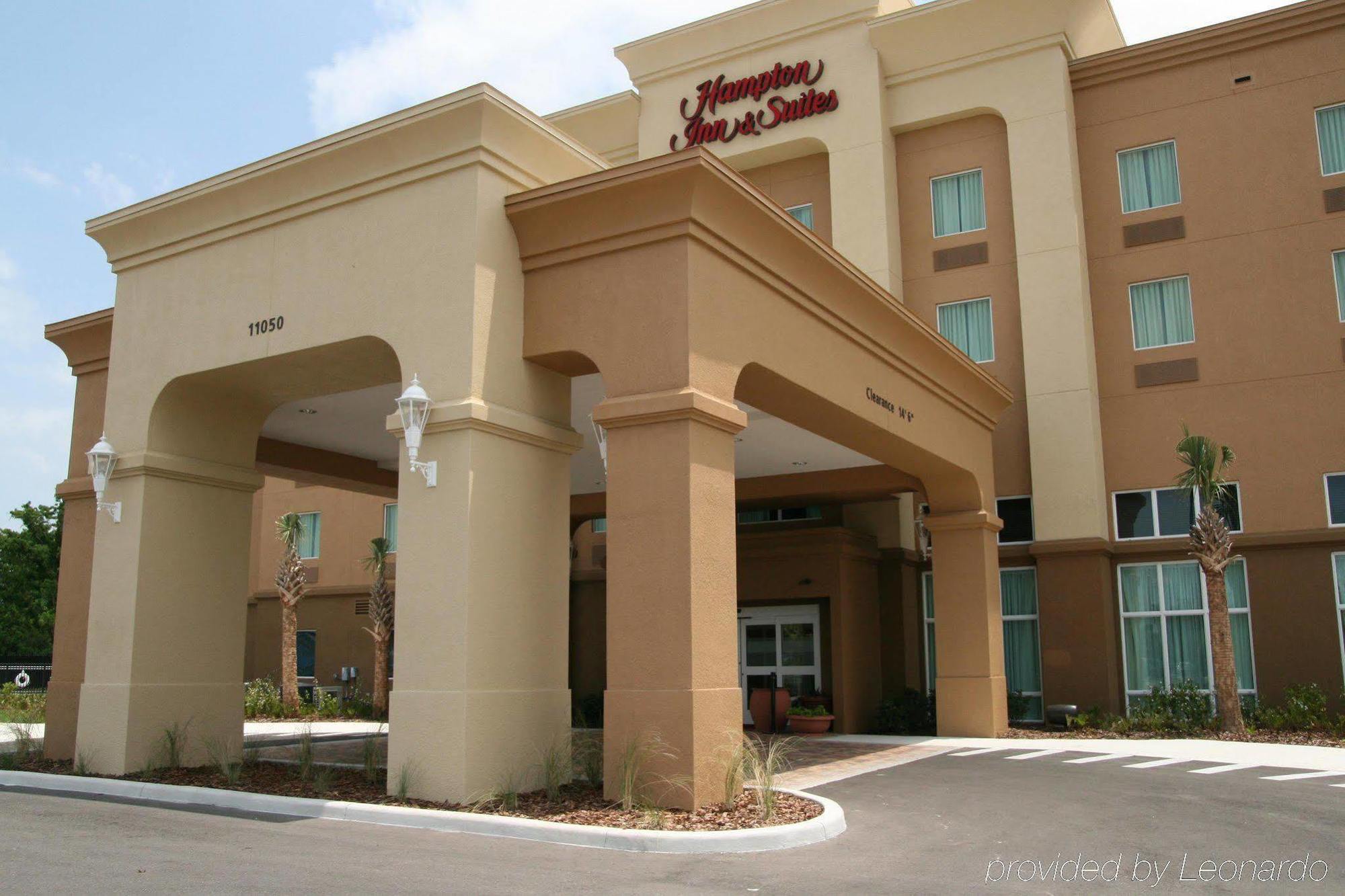 Hampton Inn & Suites Порт-Ричи Экстерьер фото