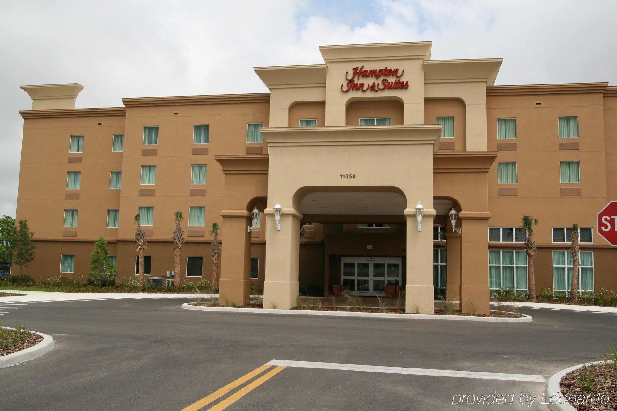 Hampton Inn & Suites Порт-Ричи Экстерьер фото