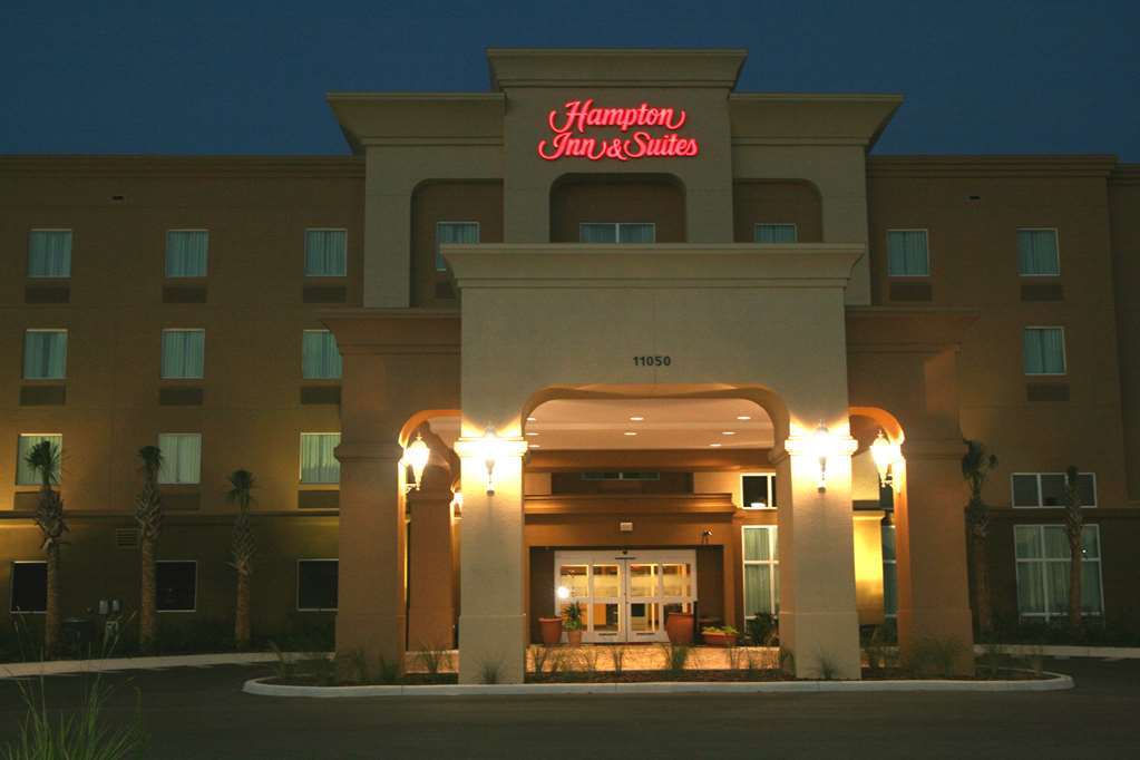 Hampton Inn & Suites Порт-Ричи Экстерьер фото